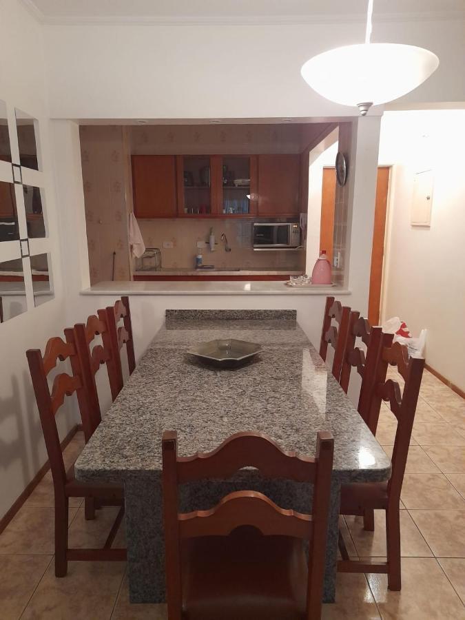 Aconchegante E Amplo Apartamento Familiar Pertinho Da Praia! グァルジャー エクステリア 写真
